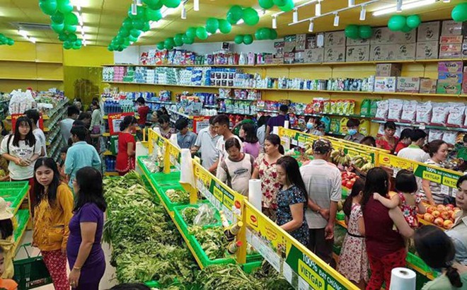 Bách hóa Xanh nay đã trở thành “ông trùm” bán hàng tươi sống trong số các siêu thị nhỏ Bách hóa Xanh nay đã trở thành “ông trùm” bán hàng tươi sống trong số các siêu thị nhỏ