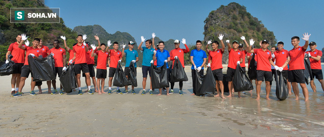 Sau những tranh cãi về V.League, ông bầu và dàn sao Quảng Ninh có hành động đầy ý nghĩa - Ảnh 7.