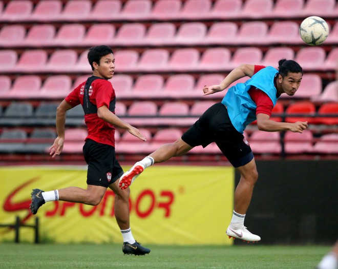 Đặng Văn Lâm sẵn sàng cho màn ra mắt HLV mới ở Muangthong United - Ảnh 9.