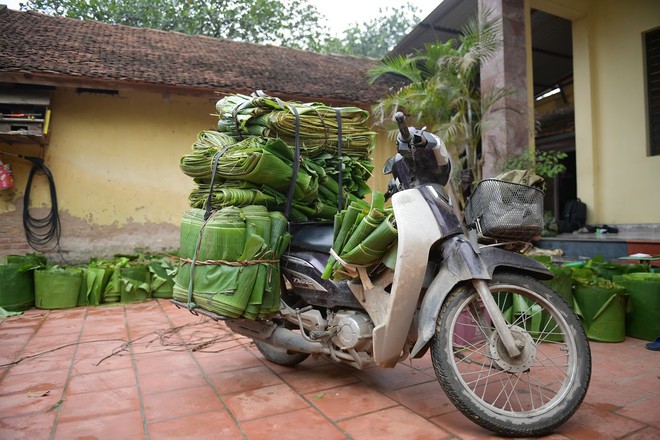 Nghề độc ở Hà Nội: Bán lá chuối rừng, kiếm hàng chục triệu đồng mỗi tháng - Ảnh 12.