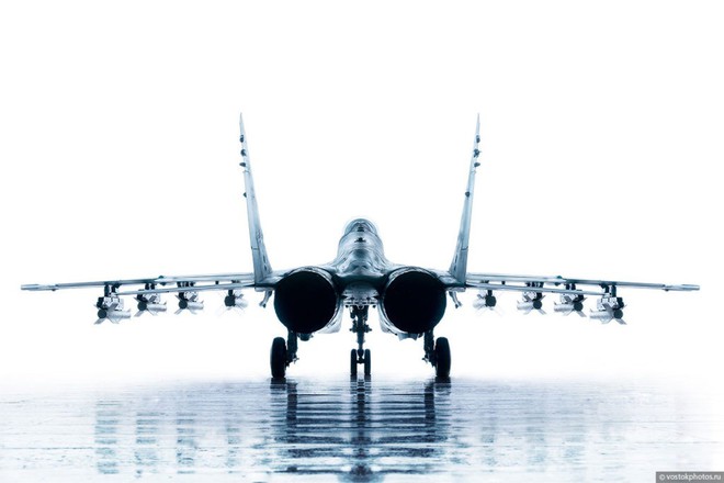 Lộ diện bộ ảnh đẹp tuyệt trần của MiG-35 - Ảnh 8.