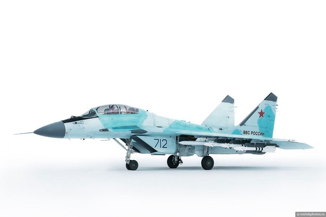 Lộ diện bộ ảnh đẹp tuyệt trần của MiG-35 - Ảnh 4.