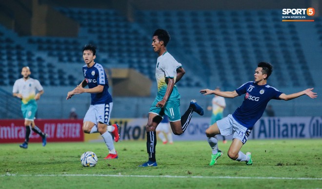 HLV Park Hang-seo, thủ môn Tiến Dũng phản ứng đầy cảm xúc khi Hà Nội FC thua ở AFC Cup 2019 - Ảnh 8.