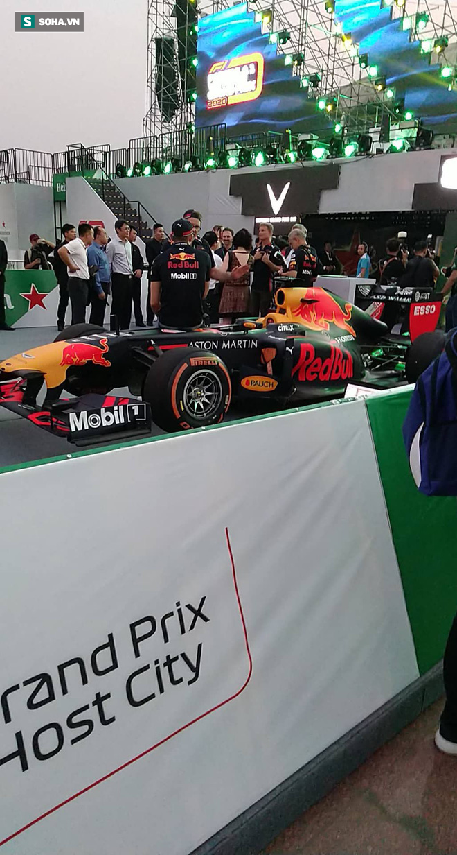 Box TV TRỰC TIẾP Khởi động F1 Việt Nam GP 2020: Quái thú F1 quẩy tung đường đua thử - Ảnh 13.