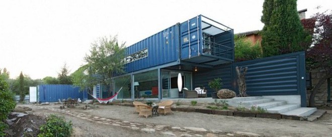 Độc đáo với thiết kế ngôi nhà 128m² nằm gọn trong 4 chiếc container bỏ hoang - Ảnh 4.