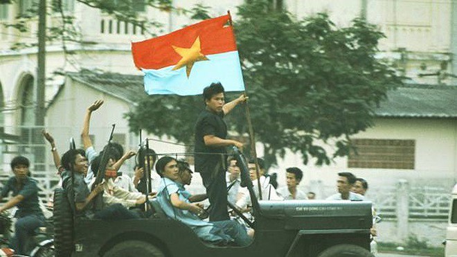 Giải phóng cờ - một biểu tượng vô cùng quan trọng mang đậm dấu ấn của chiến tranh giành độc lập dân tộc. Đến năm 2024, với nền kinh tế ngày càng phát triển và sự đoàn kết của toàn dân, chúng ta đã vượt qua khó khăn và làm thay đổi diện mạo của đất nước. Hãy đến và chiêm ngưỡng hình ảnh giải phóng cờ với tâm trạng tự hào và kiêu hãnh của một người con Việt Nam.
