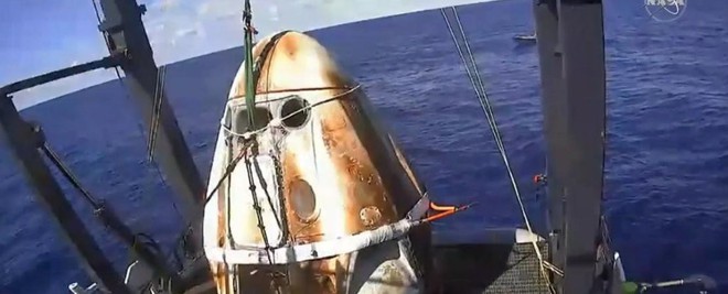 Mối lương duyên SpaceX ft. NASA gặp rắc rối: Xuất hiện video tàu vũ trụ nổ tung khi đang thử nghiệm - Ảnh 2.