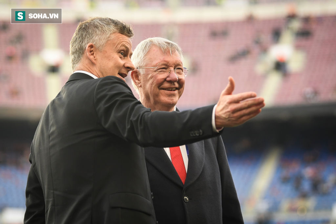 Tỉnh lại đi Quỷ đỏ, Sir Alex đã nghỉ hưu và thời đại của ông cũng qua lâu rồi! - Ảnh 2.