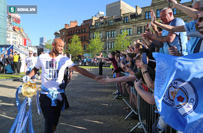 Trong khi linh hồn Man United đang thối rữa, thì Man City gieo hạt giống tâm hồn - Ảnh 4.