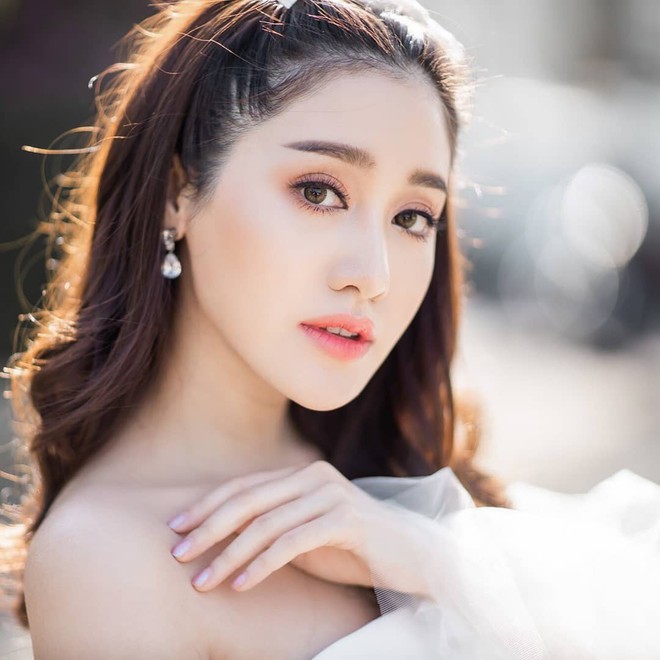 Dàn mỹ nhân, tiểu thư tài phiệt showbiz Thái du lịch Việt Nam: Biến TP.HCM, Đà Nẵng và các địa điểm đẹp như phim - Ảnh 25.