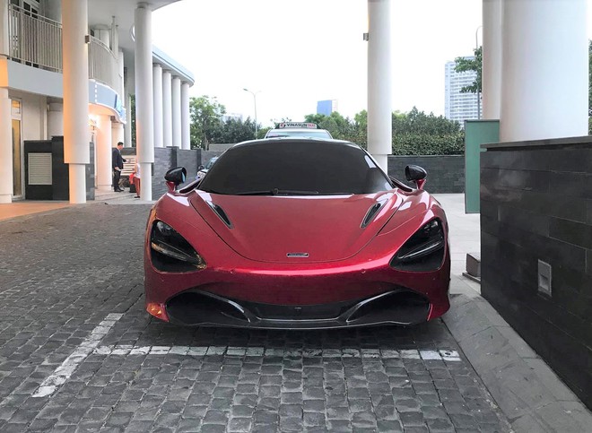 Soi siêu xe McLaren 720S 20 tỷ đồng, màu đỏ độc nhất Việt Nam - Ảnh 5.