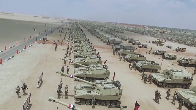[ẢNH] Quân đội Ai Cập phô trương sức mạnh khi tình hình Lybia tiếp tục nóng bỏng - Ảnh 5.