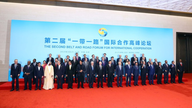 Thủ tướng nhấn mạnh những nền tảng của kết nối kinh tế khu vực - Ảnh 2.