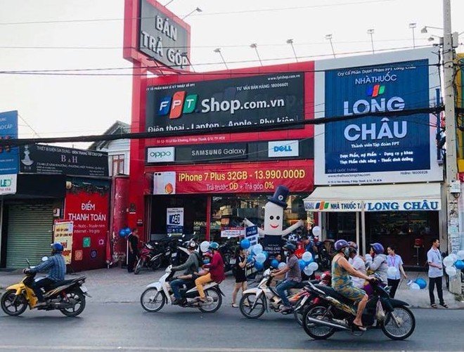 Không còn người xếp hàng mua siêu phẩm, Thế Giới Di Động và FPT Shop phải làm gì? - Ảnh 5.