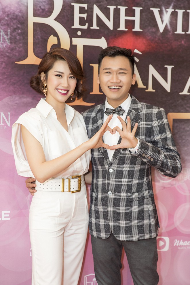 Thúy Ngân xinh đẹp, cá tính trong ngày ra mắt bộ phim gây tranh cãi về trang phục - Ảnh 10.