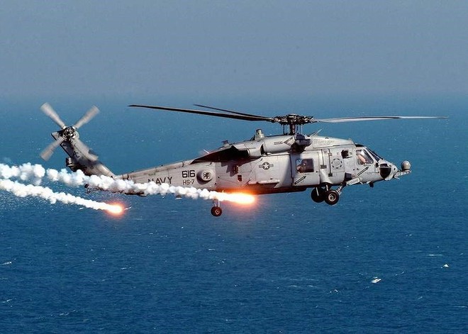 [ẢNH] Diều hâu đen UH-60A Mỹ nghỉ hưu, tạm biệt một huyền thoại - Ảnh 6.