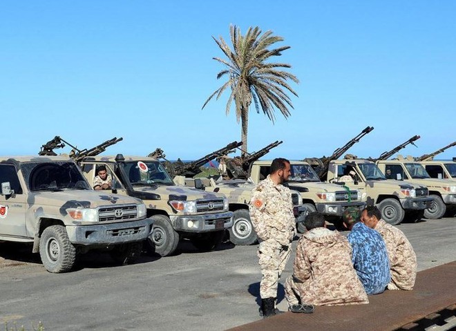 Libya: Phe Tướng Haftar không kích đáp trả phe Tripoli - Ảnh 2.