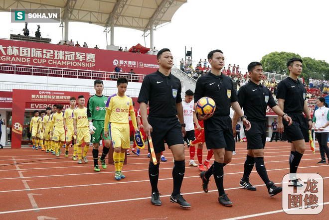Đàn em Quang Hải nhận kết quả khó tin trước đội bóng cũ của Đặng Văn Lâm - Ảnh 2.