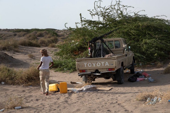 Tiếp tay Saudi “đốt nhà người khác”, lửa lan sang Liên minh can thiệp Yemen ra sao? (P1) - Ảnh 1.