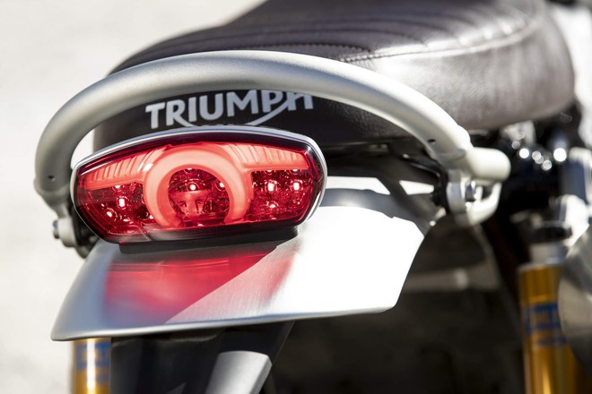 Triumph Scrambler 1200 giá 599 triệu đồng khiến Ducati Scrambler 1100 phải dè chừng - Ảnh 8.