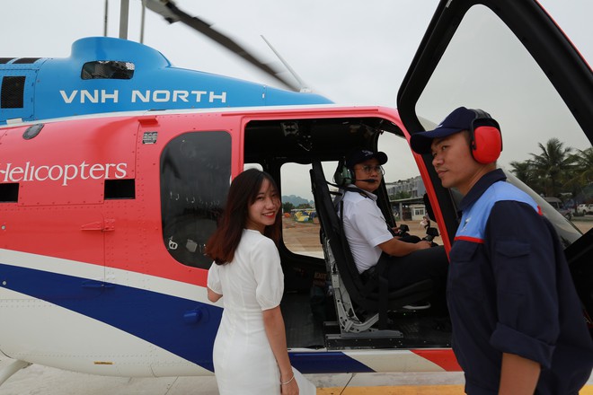 Trải nghiệm bay trực thăng ngắm cảnh vịnh Hạ Long trên không giá 3 triệu đồng/người - Ảnh 4.