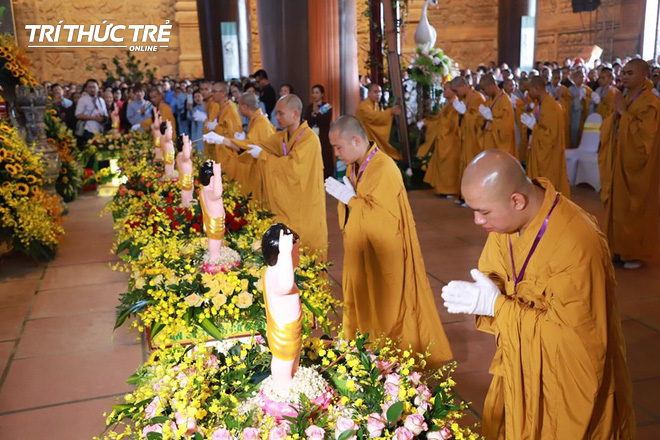 Thủ tướng Nguyễn Xuân Phúc dự khai mạc Vesak tại chùa Tam Chúc, Hà Nam - Ảnh 31.
