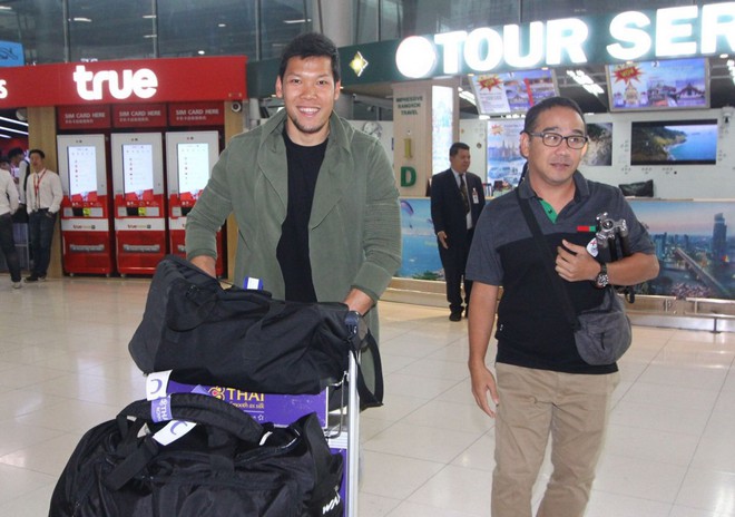 Thái Lan đón tuyển thủ nước ngoài đầu tiên về đấu Việt Nam - Ảnh 2.
