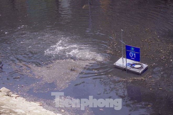 Hà Nội bắt đầu làm sạch sông Tô Lịch bằng bảo bối của Nhật - Ảnh 11.