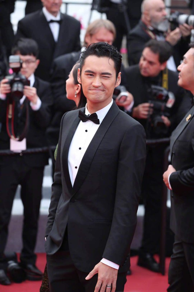 Thảm đỏ Cannes ngày 2: Thiên thần Victorias Secret suýt lộ hàng, Phạm Băng Băng Thái Lan xinh như tiên tử - Ảnh 39.