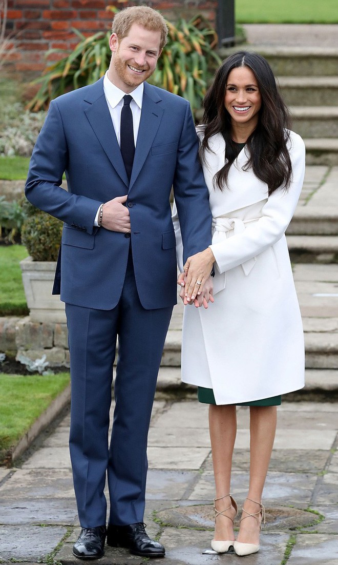 Đằng sau việc công nương Meghan Markle chăm diện đồ trắng trong những “lần đầu tiên” có thể là cả một chiến thuật đầy tinh tế - Ảnh 3.