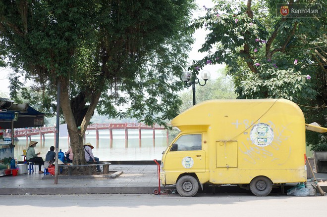 Mùng 1 Tết có là gì vì đường sá Hà Nội ngày nóng như “đổ lửa” còn vắng hơn nhiều - Ảnh 19.