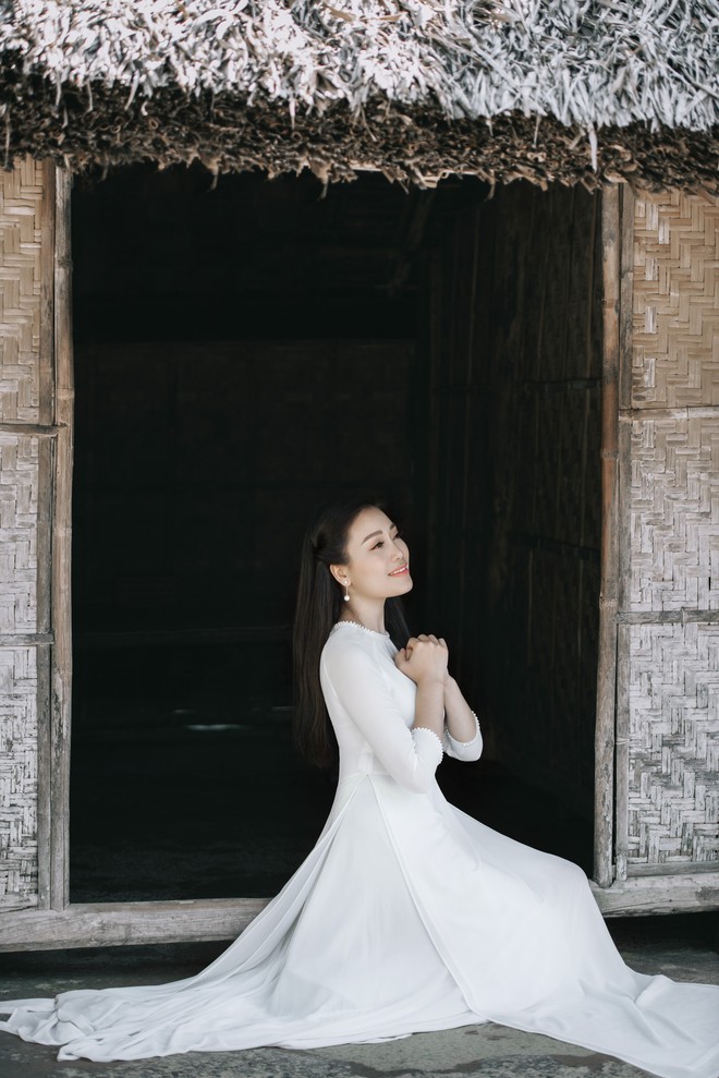 Sao Mai Huyền Trang ra MV ca ngợi vẻ đẹp quê hương xứ Nghệ - Ảnh 1.