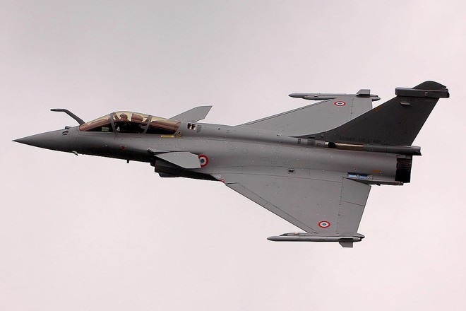 MiG-29K đối đầu Rafale: Nếu thất bại đừng có mơ cất cánh từ tàu sân bay mới của Ấn Độ - Ảnh 4.