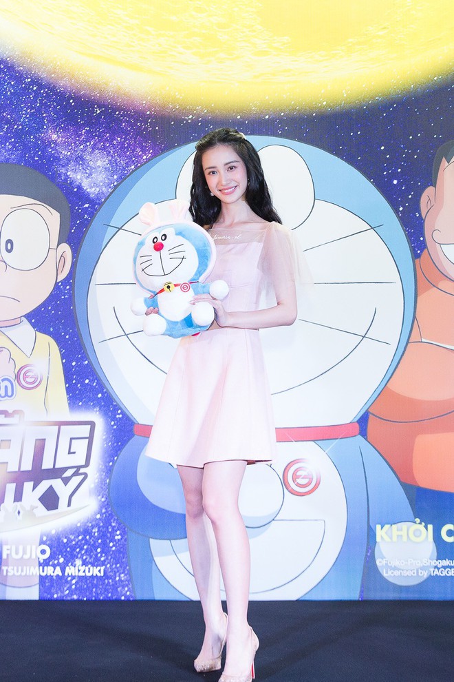 Jun Vũ và dàn nghệ sĩ Việt dự công chiếu phim Doraemon - Ảnh 1.