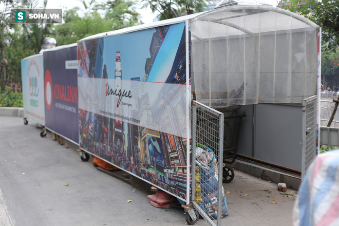 “Nhà chờ” dành riêng cho xe rác xuất hiện trên nhiều tuyến phố Hà Nội - Ảnh 1.