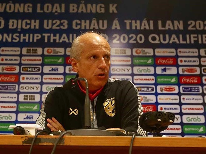 HLV của tuyển U-23 Thái Lan chưa mất ghế - Ảnh 1.