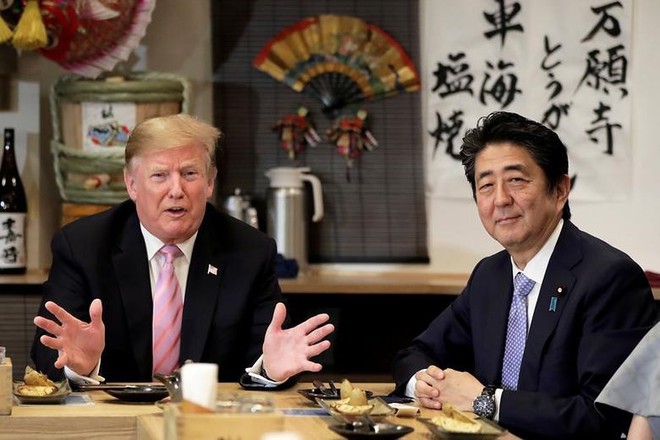 Ông Trump bật đèn xanh để Nhật Bản làm trung gian hòa giải căng thẳng Mỹ - Iran - Ảnh 9.