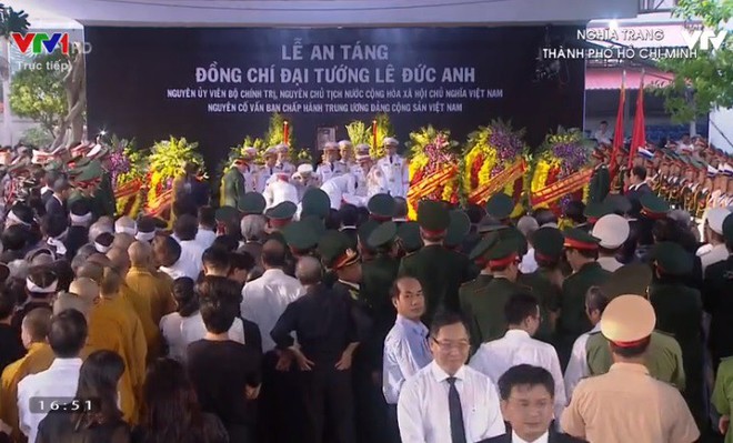 Lễ an táng cố Chủ tịch nước Lê Đức Anh ở TP Hồ Chí Minh - Ảnh 13.