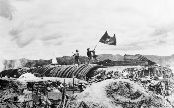[Photo] Quân đội Việt Nam trong sự nghiệp giải phóng dân tộc - Ảnh 2.