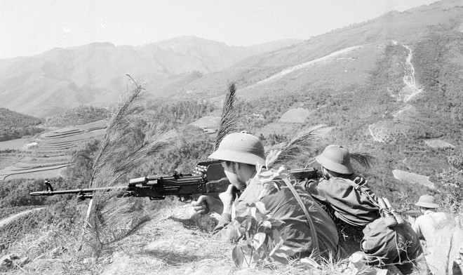 [Photo] Quân đội Việt Nam trong sự nghiệp giải phóng dân tộc - Ảnh 12.