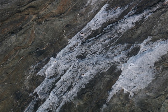 Hạt muối tinh ở ngọn núi hơn 400 năm tuổi - Ảnh 14.