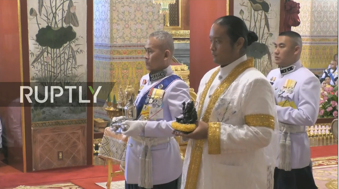 Lễ đăng cơ sau hơn 1 năm tại vị của Quốc vương Thái Lan Maha Vajiralongkorn - Ảnh 1.