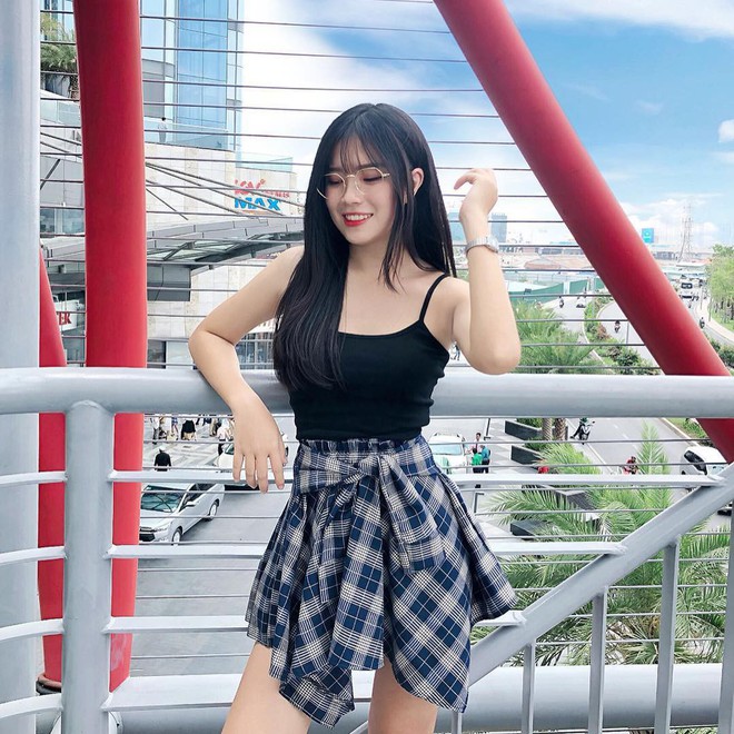 Hội girl xinh 2000 mới nổi: Người nhan sắc tựa nàng thơ, người được cả báo nước ngoài gọi tên - Ảnh 23.