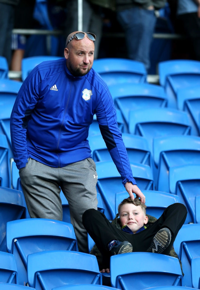 Thủ môn Philippines từng từ chối dự Asian Cup vì giải Ngoại hạng Anh buồn bã khi đội nhà bị xuống hạng - Ảnh 8.