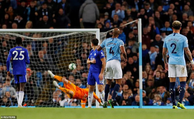 Vị cứu tinh không ai ngờ đưa Man City lên ngôi đầu, khiến Liverpool tuyệt vọng - Ảnh 4.