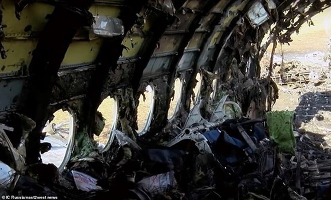 Thảm kịch máy bay Nga: Một hành khách cố lấy hành lý, chặn đường thoát hiểm - Ảnh 7.