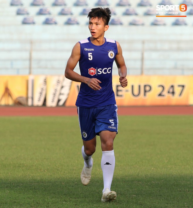 Quang Hải bị quá tải sau Kings Cup, được HLV trưởng Hà Nội FC đặc cách khi về tới Việt Nam - Ảnh 13.