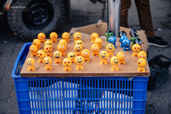Người người nhà nhà đổ xô đi bán thú nhún lò xo Emoji, tự tin khoe thu nhập lên đến 5 triệu/ngày - Ảnh 4.