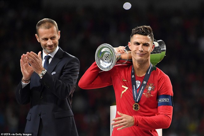 Messi, Ronaldo hay Virgil van Dijk sẽ giành Quả bóng Vàng 2019? - Ảnh 2.