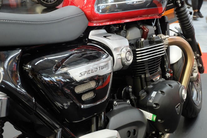 Ngắm dàn mô tô Harley-Davidson, Triumph và Royal Enfield tiền tỷ tại Hà Nội - Ảnh 10.